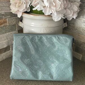 Louis Vuitton Clutch